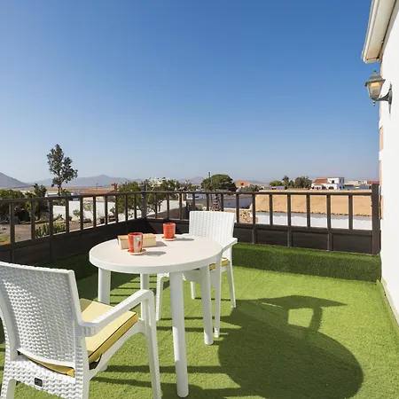 Home2book La Molina A, Cozy Terrace Retreat Ferienhaus Triquivijate