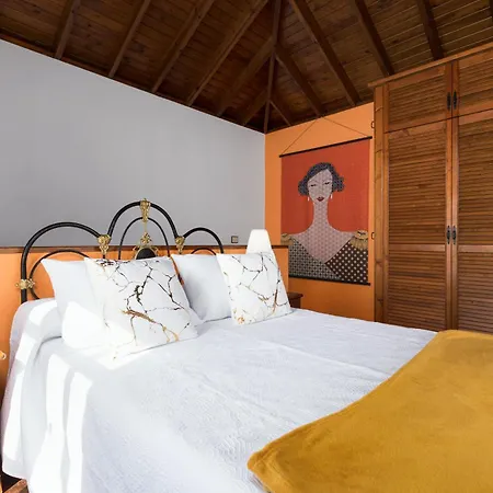 Σπίτι διακοπών Home2book La Molina A, Cozy Terrace Retreat